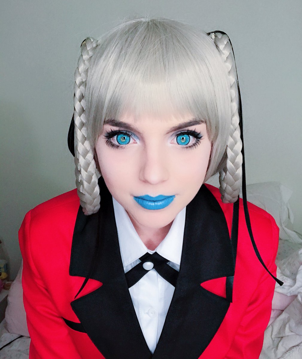 kyonijimura's tweet photo. Cosplay vs character meme I think I did a p good job on it can't wait to wear this at a con https://t.co/OQUQHwhasw