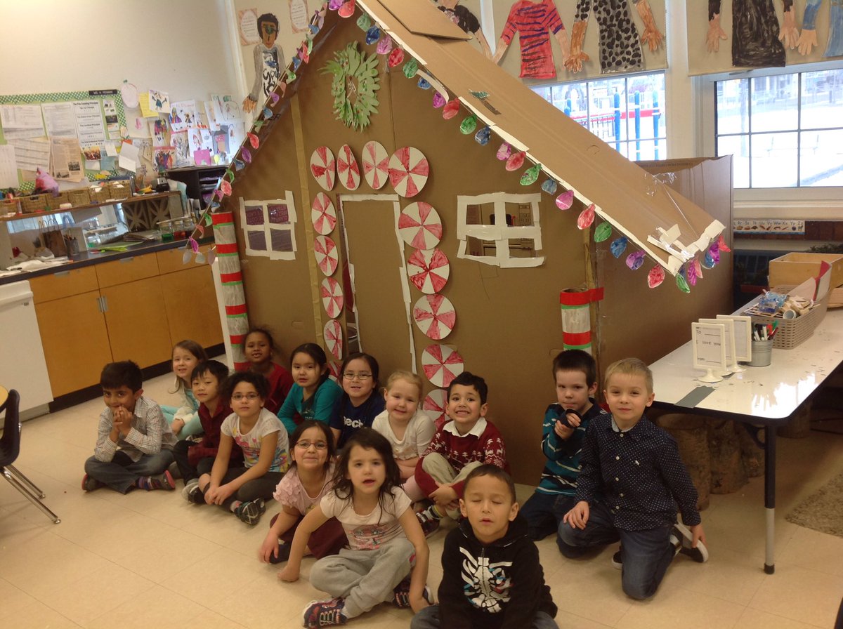 hollydumond's tweet photo. Wishing everyone a happy holiday season and restful break! #FDKwsd https://t.co/LOQ1FSKHjD