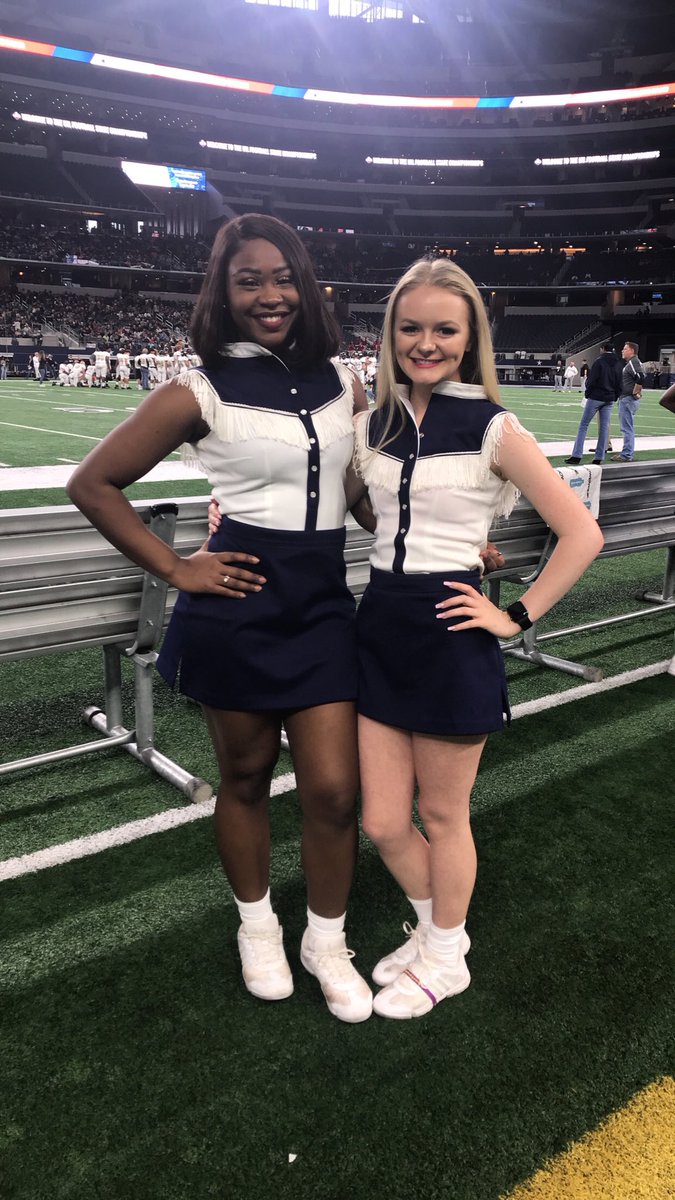 marissajolliee's tweet photo. only pics i have without me bawling my eyes out, but my boys are the real state champions in my heart. #ibleedblue https://t.co/oQXNCRTF2e