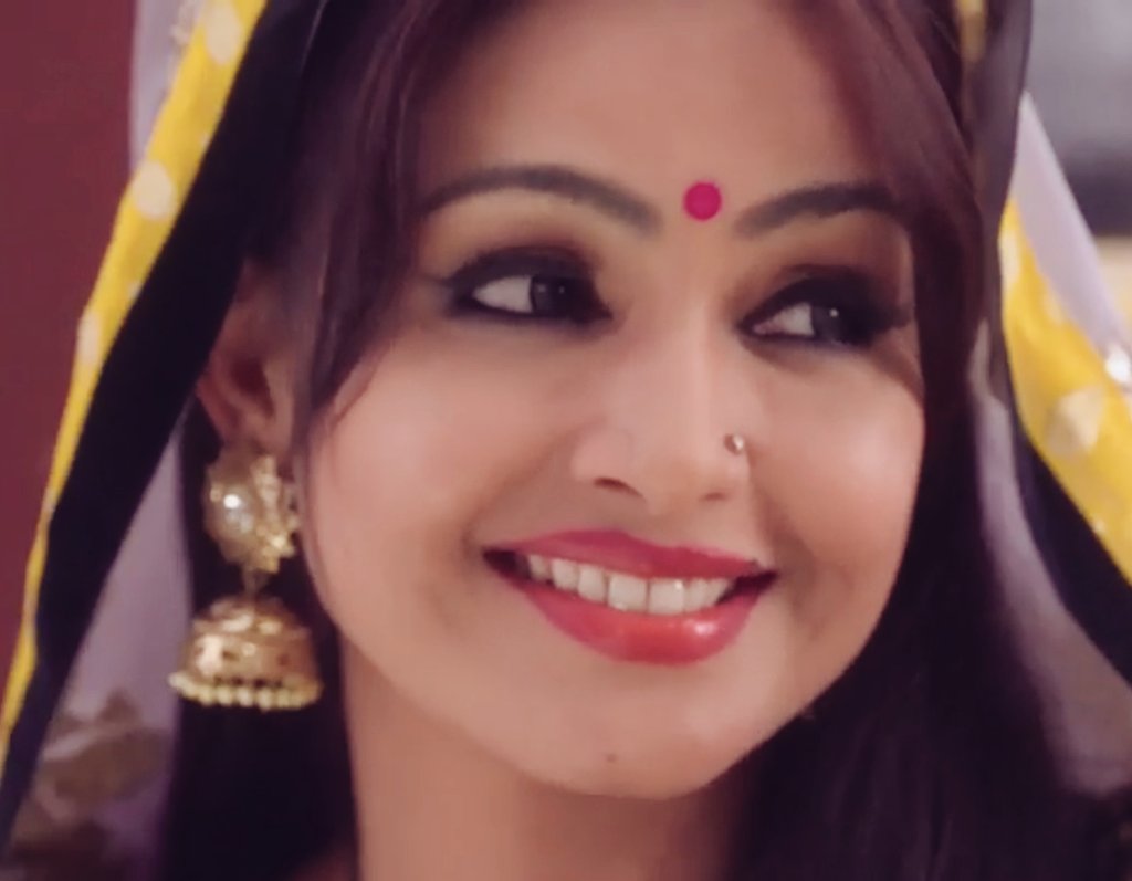SonuKDas32's tweet photo. U r the last girl in my mind before drift off ☺️& u r the 1st & last girl in my mind after WK up😊& lives whole day in my mind😊can't describe in words that what u r for me😊
Just wanna say #KeepSmiling always😘 #LoveEndless 😘
Good Morning #Shubhu mam & all have a lovely day😘 https://t.co/zmPZhLY8jg