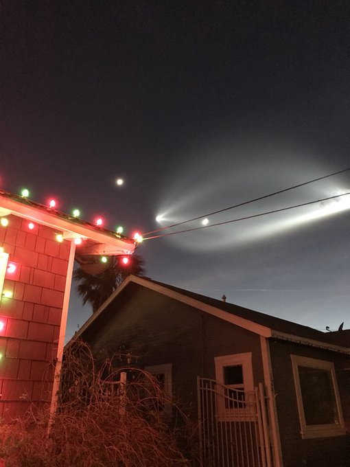 View image on Twitter