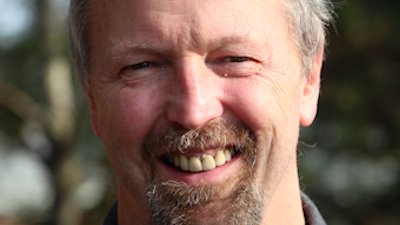 EllessMedia's tweet photo. Content Strategy Interview 8: Eric Enge of @stonetemple talks about content research studies, revealing which content performs best, garnering social-media shares and earning in-bound links - https://t.co/54eWr5WHcS https://t.co/MFaxgY8Ex9