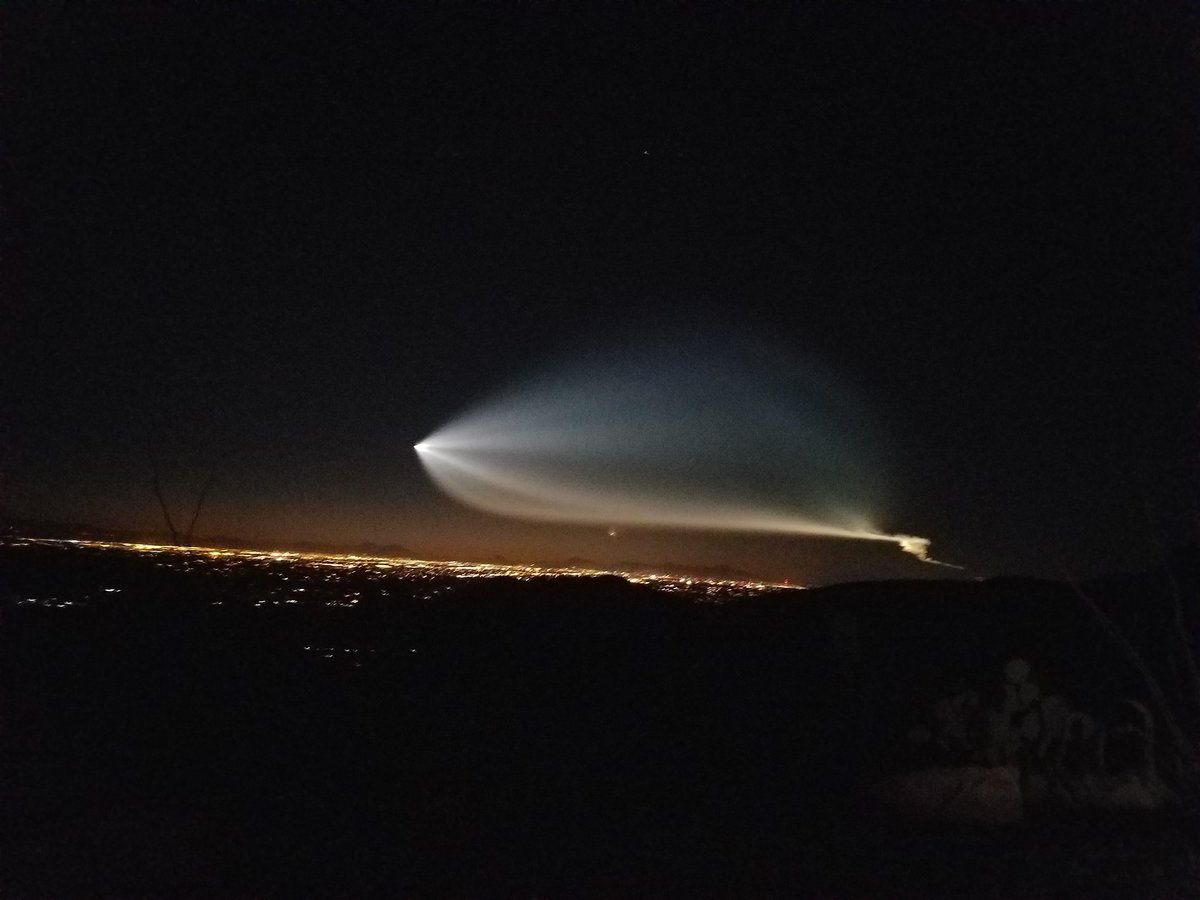 MortgageGuyAZ's tweet photo. wtf is over tucson https://t.co/7WEHefGD41