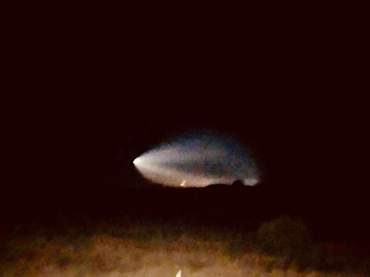 STEMboticist's tweet photo. I just died. I was ready for the next chapter. #phoenix #phoenixlight #aliens #arizona https://t.co/ekgS8NIuP8