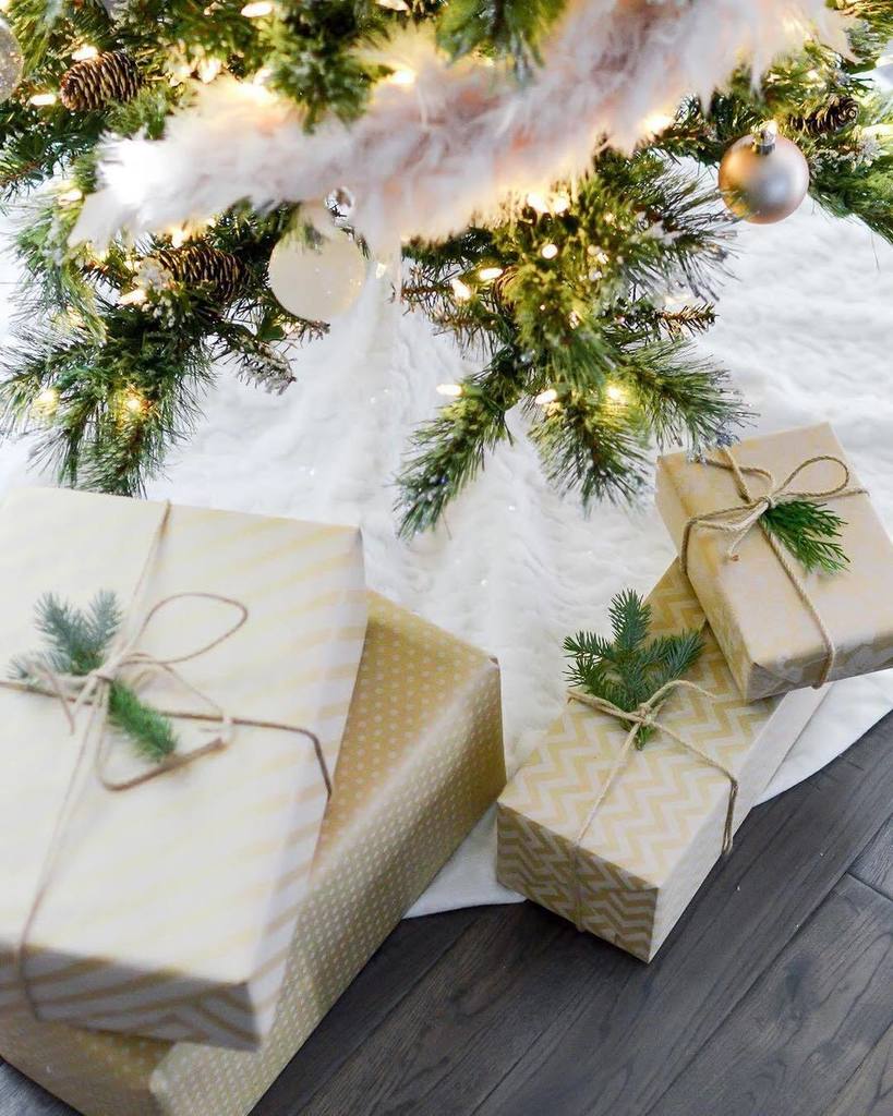 float_station's tweet photo. The holiday season is almost over!! For our last minute shoppers, our buy 2 get 3 gift card deal only lasts through December! Hurry in or go online before it's too late!
.
.
.
#floatstation #goodbyestress #hellopotential #holidays #gift #relax #floatther… https://t.co/oZcbqRUxmu https://t.co/br7kp2Sk9h