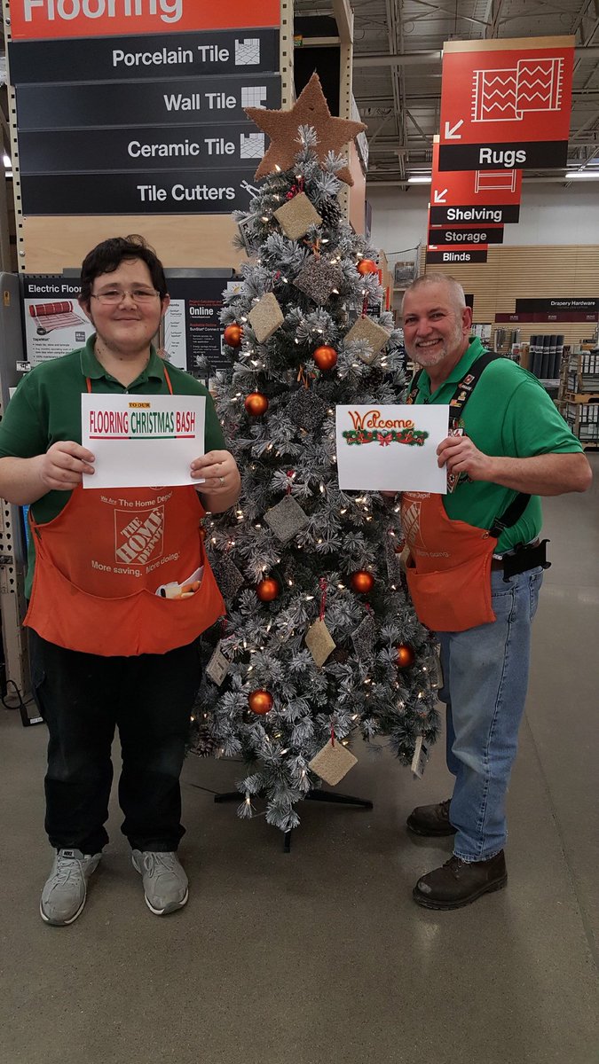 Kase_harrison's tweet photo. 2803 flooring Christmas bash @jason_bergeland @john_haussner https://t.co/vyEQbNCga8