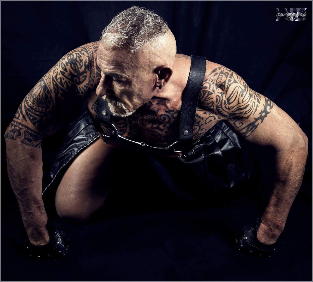 xavixvs's tweet photo. How to introduce my #xvsmodel @jormax_69 soon here on Twitter and now at https://t.co/X1vpGcrGAR #fashion #blog #photo #fetish #fashionblogger https://t.co/wMAThj8dIU