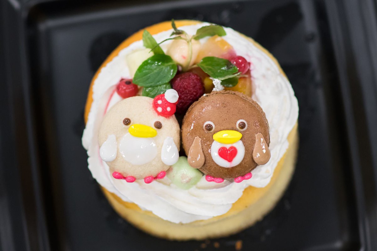 すみだ水族館 公式 Pa Twitter ふわふわクリスマスツリーパンケーキ の綿あめを溶かすと かわいいペンギンのマカロンが クリスマス のお出かけにぴったりの 甘くてふわふわなケーキです