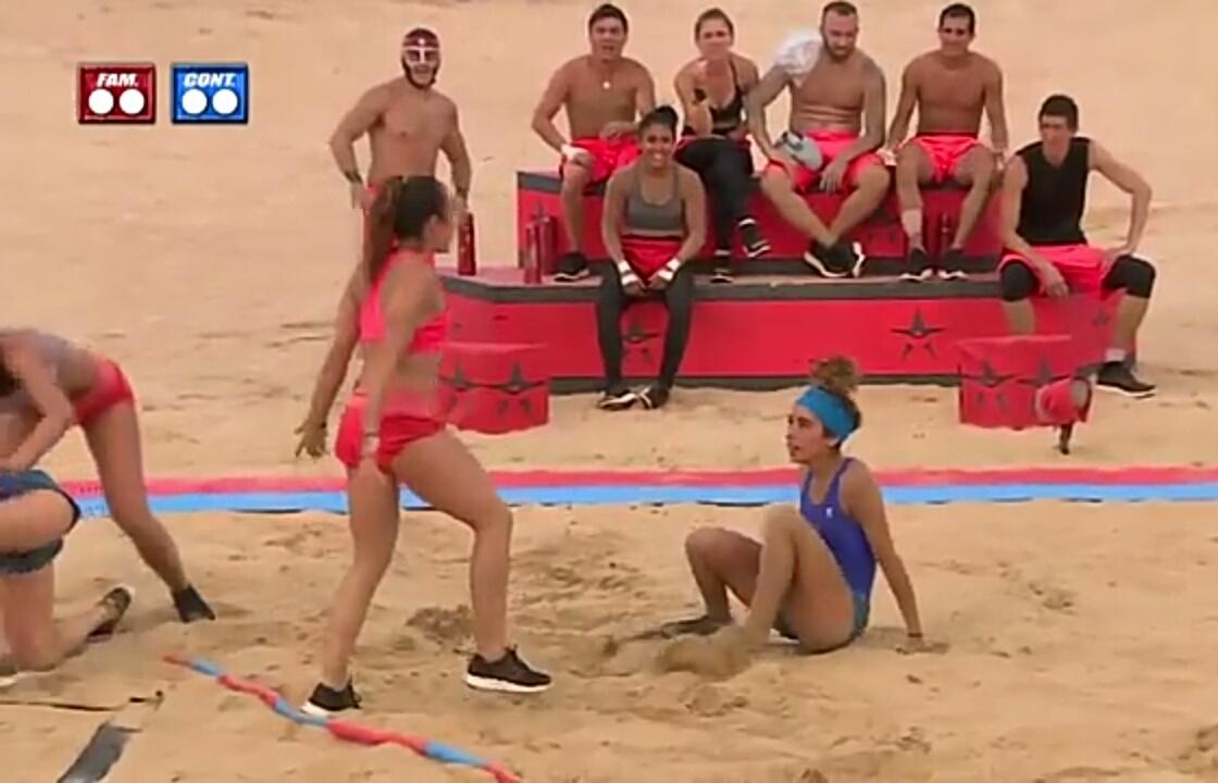 SevillanoKS_1's tweet photo. #ExatlonMx Así se ve Toña cuándo compite con Ana Lago😰💪😂 https://t.co/CNUd3Po0Bl