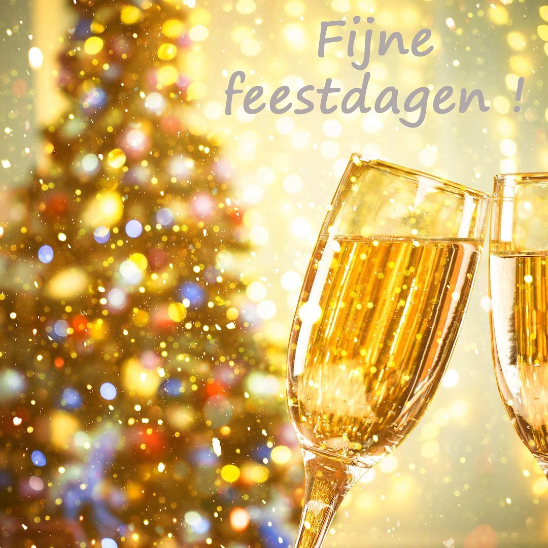 StrandbarLido's tweet photo. #zaligkerstmis #gelukkignieuwjaar #fijnefeesten #happyholidays #seizoen2018 #strandbarlido https://t.co/vjVy6UaK08