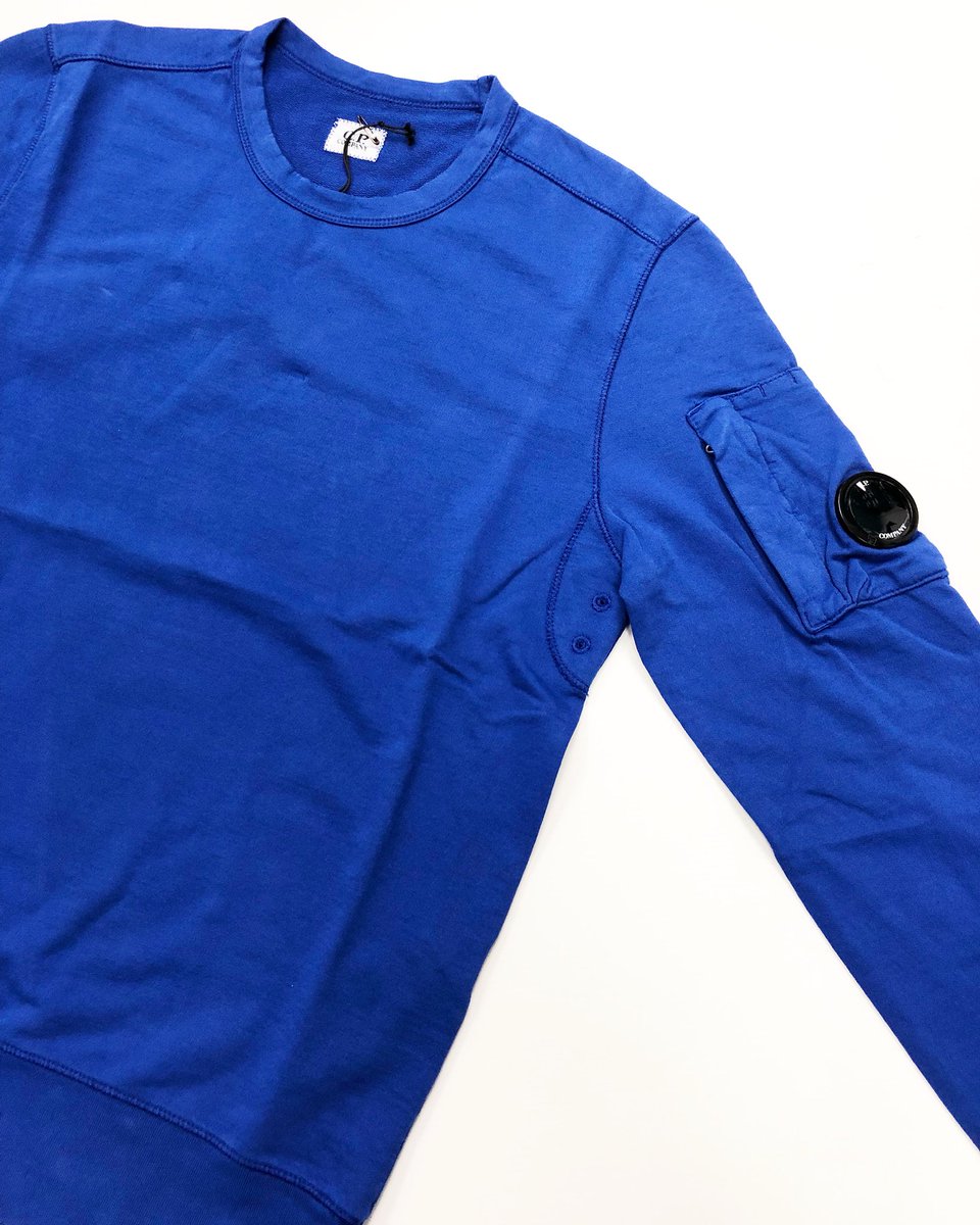 cafferys's tweet photo. #cpcompany #cp #new #SS18 #sweat #crew #blue #turquoise#navy #lense #goggle #cpcompanymillemiglia #milliemiglia #streetwear #terracecasual #casual #cafferys #inverness #scotland #highlands £135 small-xxl #xmas https://t.co/QZrVOp1504