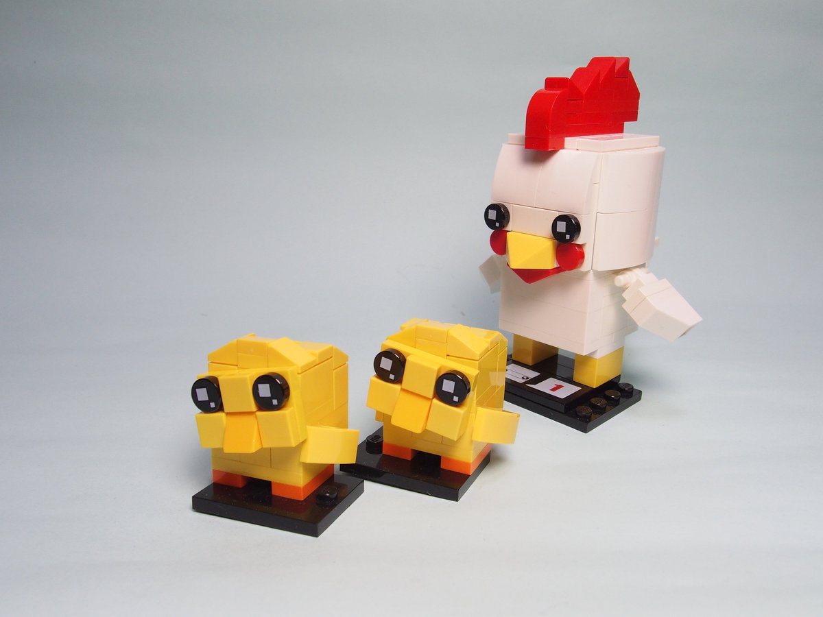 こんぺき Pa Twitter ブリックヘッズでニワトリを作ってみました 鶏よく見たら顔 は真っ赤っかなのですが リアルに寄せると可愛くなくなるので ちょっとイラストっぽいテイストにしてみました 今年の干支として頑張ってくれたので感謝を込めて Lego Brickheadz
