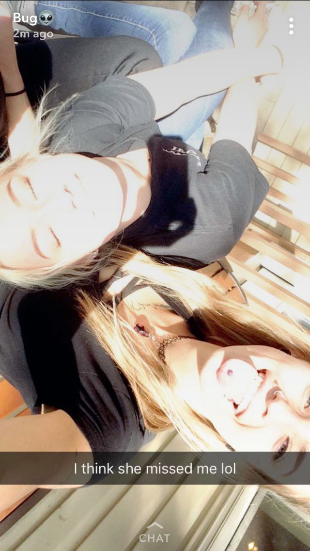 rainedrop7's tweet photo. If you don't know zoey you probably should. She's amazing.😇👯 https://t.co/TLBan2huNB