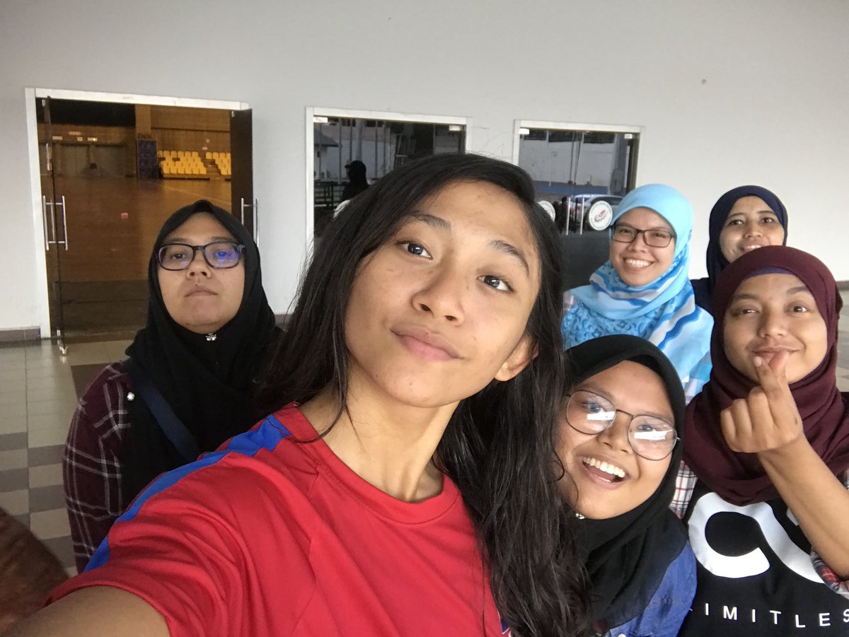 farihaarazak's tweet photo. End my Open Kebangsaan this year with a silver and best attacker award. Thank you all for the love and support, couldn’t have done it wo all of you 😘🤗❤️ https://t.co/D0a3qrXBRm