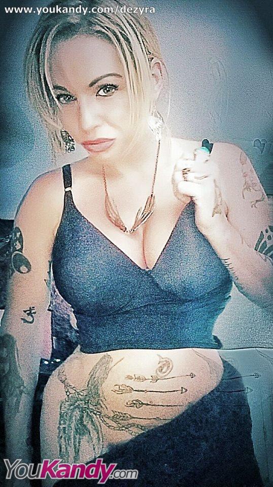 dsatyre's tweet photo. I'm now LIVE on YouKandy Webcams > View Free > https://t.co/FWDINmtSrb #webcam #camgirls #camshow https://t.co/R3aLYnpDBq