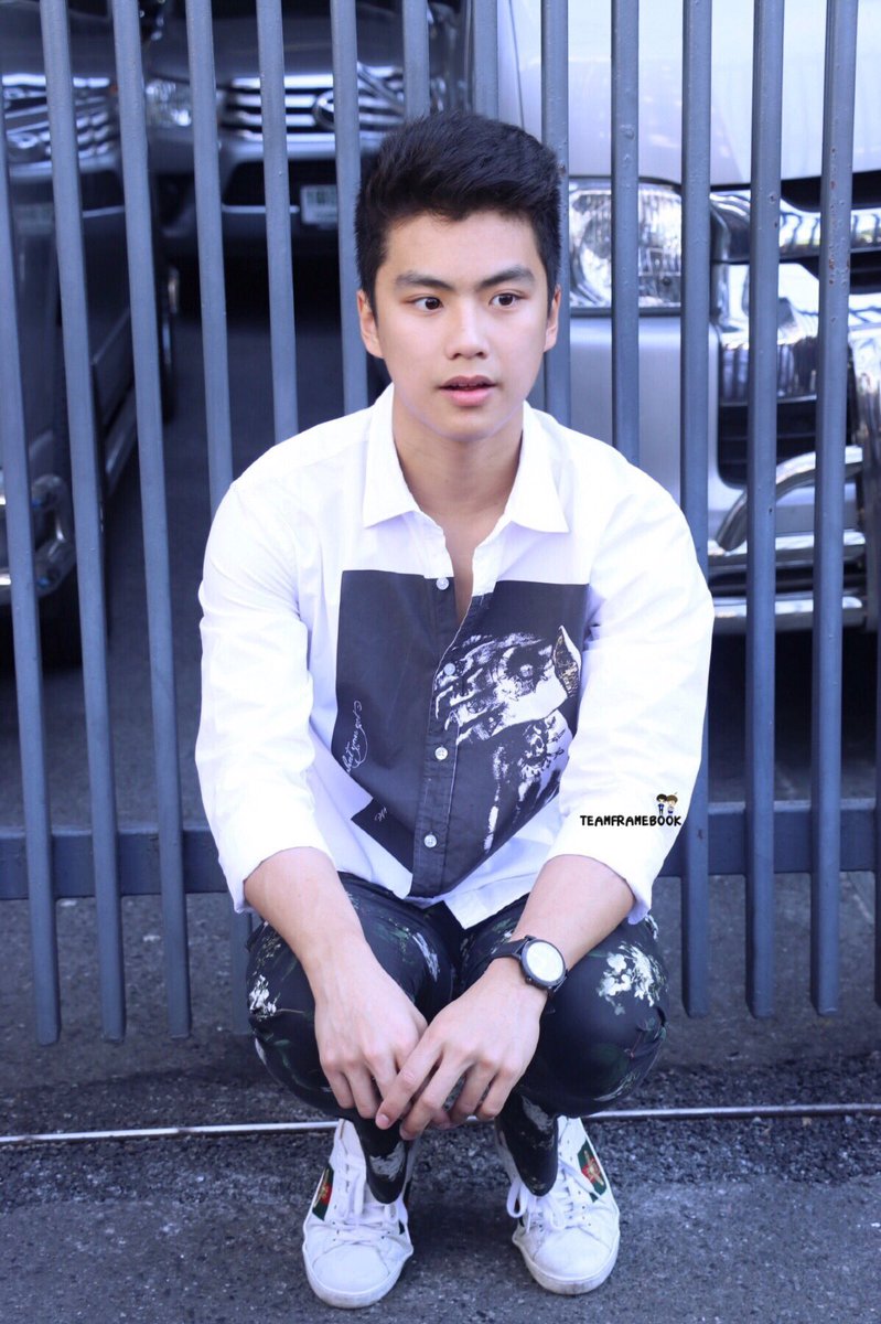 ไม่ต้องรักเท่าฟ้า แต่ขอให้รักเท่าเดิม
ไม่ต้องมีเพิ่มเติม แต่รักไม่น้อยลงไป 
ไม่ต้องรักจนชั่วนิรันดร์ ตราบใดฉันนั้นยังหายใจ ขอให้เหมือนเดิม ❤️❤️❤️

<a href="/ohmpawatt/">Ohmpawat</a> 
#ohmpawat
#ACXMASFAIR2017