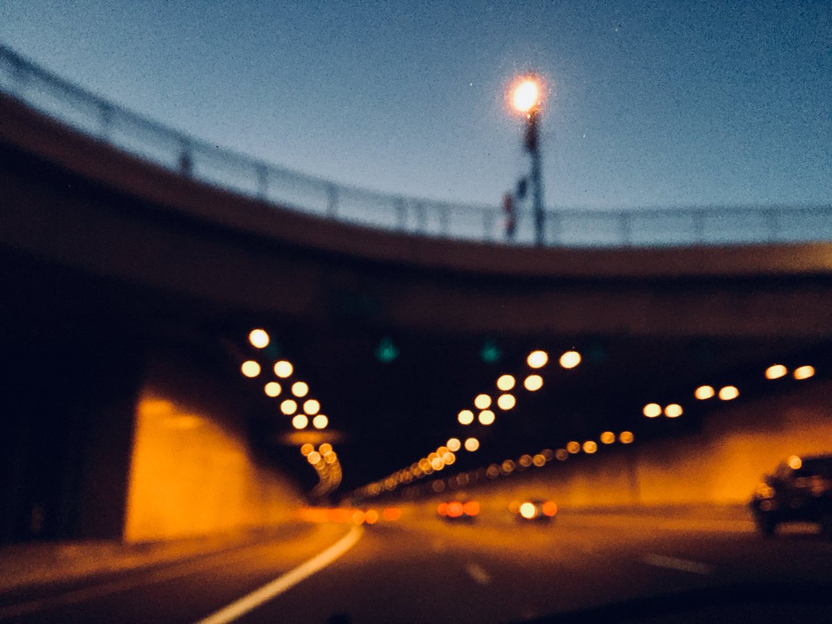 makilahmorales's tweet photo. i like taking blurry pictures :) https://t.co/kPvWh2RW4K