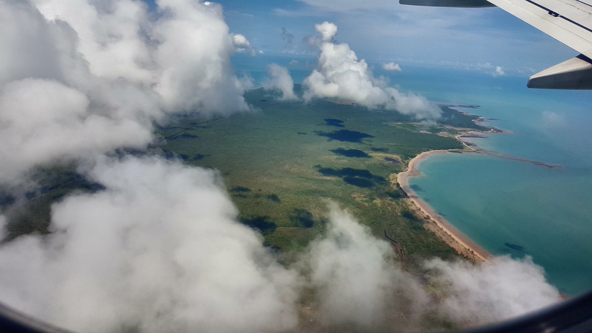 LathaTweets's tweet image. Landing views in Darwin city... totally unexpected..and pleasantly surprised !!! #DarwinLanding #DotheNT #Qantasflight