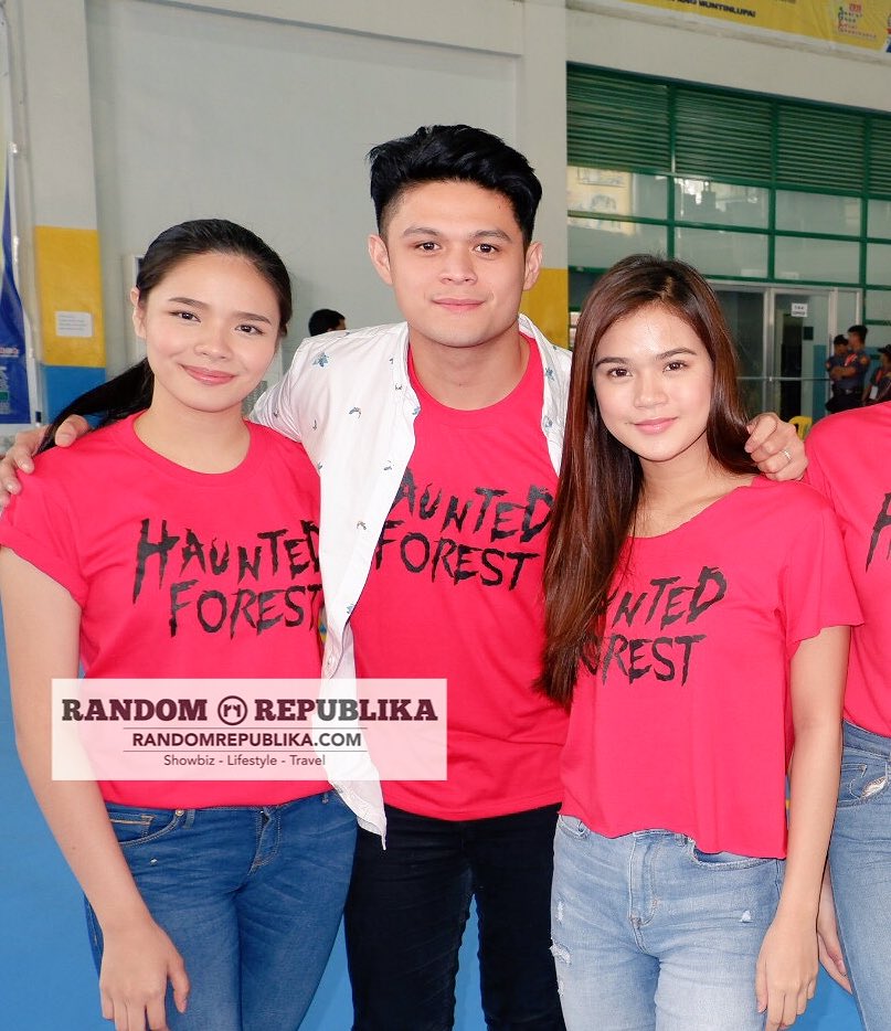 RandomRepublika's tweet photo. #HauntedForestFloat | The gangโs complete. #HauntedForest cast is here. #MMFFParade2017 #MMFFParadeofStars2017 | #FionaYang #JonLucas #MarisRacal #JaneOineza #JamesonBlake #KelvinMiranda https://t.co/wTuDgcu5gl