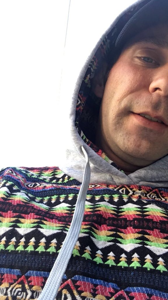 tlongren's tweet photo. My favorite hoodie right now. https://t.co/6WU9kI9bbe