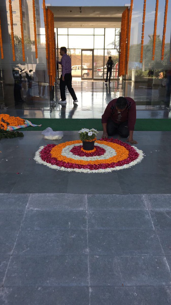 ponguru's tweet image. Our admin staff rock!!! #IIITDConvocation #SixthConvocation #classof2017 @IIITDelhi