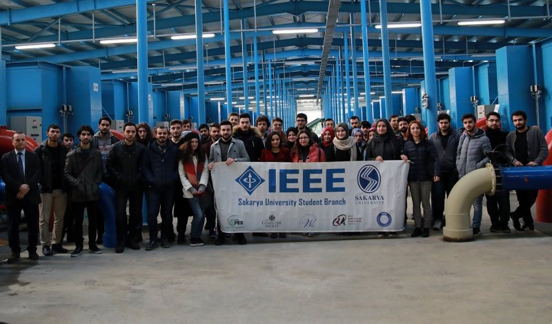 MÜHENDİSLERDEN SASKİ’YE TAM NOT !
Teknik gezilerimiz devam ediyor. Sakarya Büyükşehir Belediyesi (<a href="/Sakaryabsehir/">Sakarya Büyükşehir</a>) Su ve Kanalizasyon İdaresi (SASKİ) tesislerine düzenlediğimiz teknik gezimizin haberine göz atabilirsiniz 😊  m.yenisakarya.com/33138-muhendis…