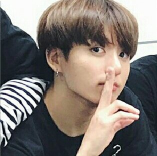 jiminitized's tweet photo. jin and jungkook are hanging out too much,, they're starting to look like twins @BTS_twt https://t.co/SWSsskf6cp
