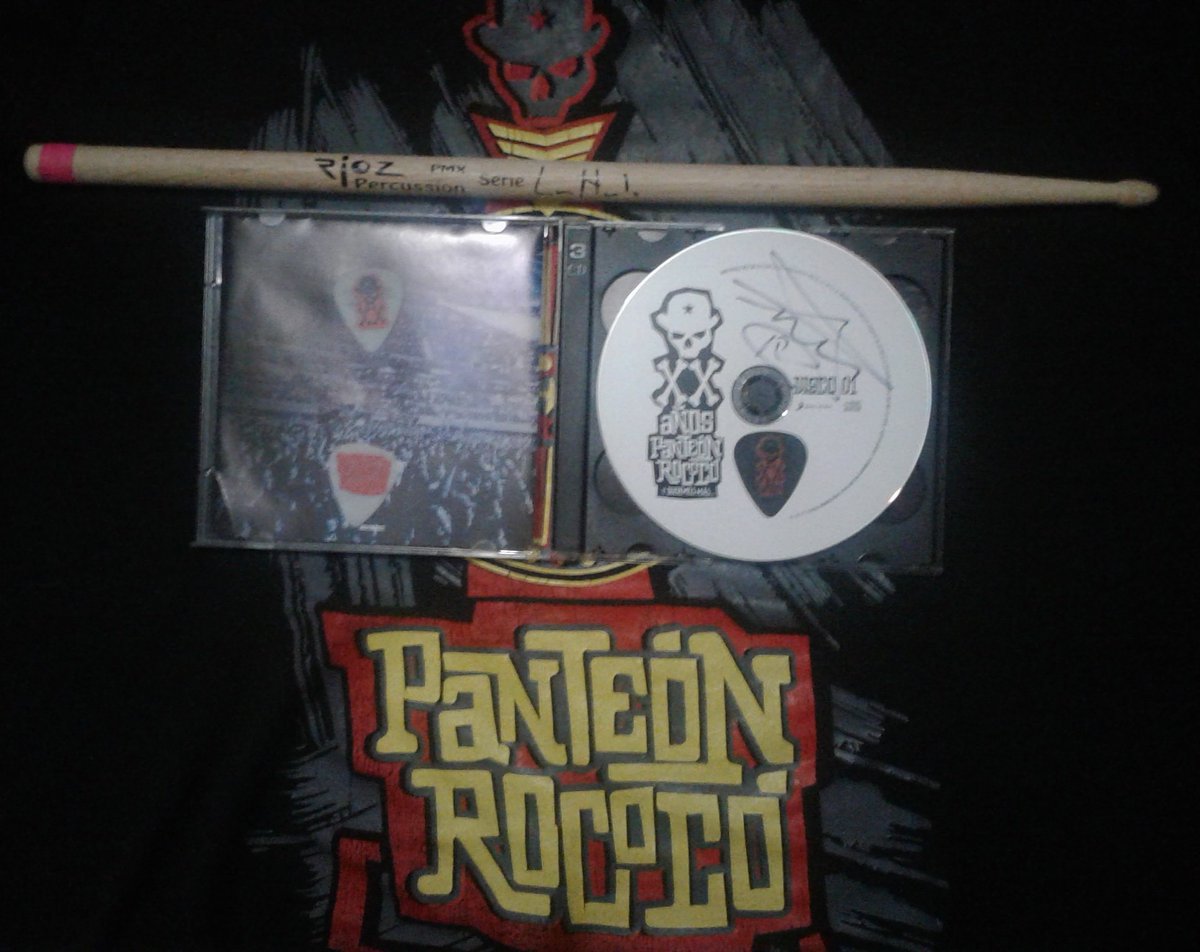 ElChamorros's tweet photo. @ShenkaOfficial @RococoTweets he visto 9 conciertos de ustedes, en los ultimos dos años por todo #Guanajuato y #Queretarock y el mejor de todos fue ayer cuando regresaron a mi #Celaya después de tantos años!! Nos vemos el próximo año en algún lugar de Guanajuato!! 😎 https://t.co/soPI34mIdw