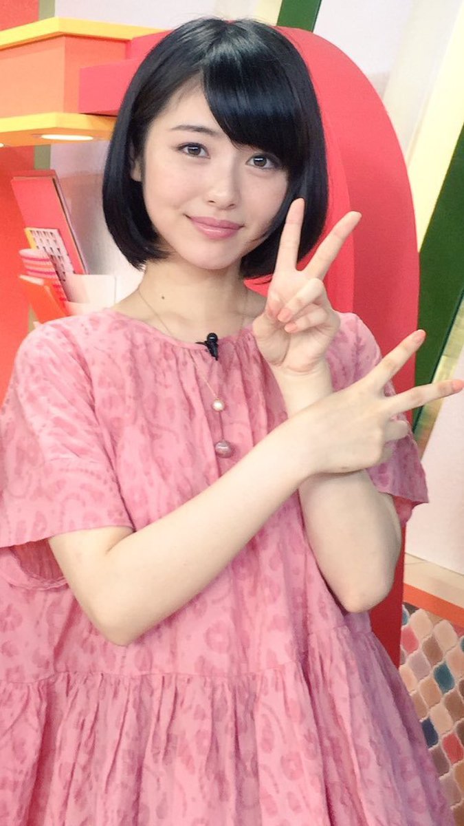 浜辺美波ちゃんイエーイ Pa Twitter 浜辺美波 ちゃんカワユイです 全日本女子スケート見て感動 オリンピック2枠を争う熾烈な闘い 彼女達の想いのこもったスケーティングに涙 坂本 本郷 樋口 三原 宮原などよう頑張った 個人的に真凛ちゃん残念 好きな事