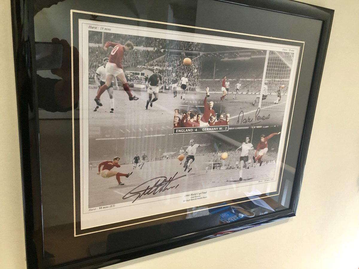 RitchieNeville's tweet photo. Bought this in aid of charity #MenUtd the other week. Can’t tell you how much I love it. Every England goal from #1966WorldCupFinal signed by the scorers. #Buzzing smile and nod every time I walk past it 😂 https://t.co/KSyeb7w1Fx