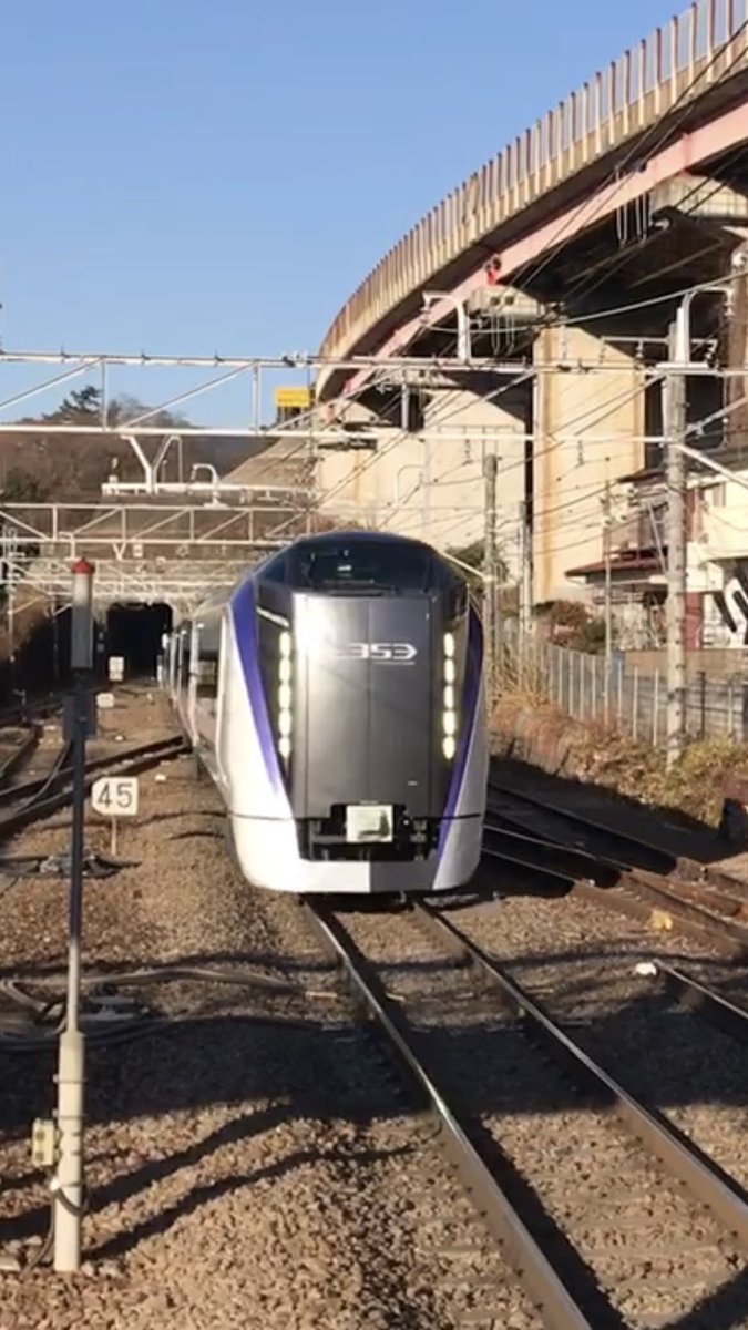 かがやくごったん 高尾から大月までホリデー快速富士山1号 M51編成に乗車 なんと 最新と最旧の中央線特急型車両に乗車 大月から八王子までスーパーあずさ6号に乗車 自由席大混雑で立つ羽目に 乗った気がしなかったな かがやくごったん 高尾から大月までホリデー快速富士山1号 M51編成に乗車 なんと 最新と最旧の中央線特急型車両に乗車 大月から八王子までスーパーあずさ6号に乗車 自由席大混雑で立つ羽目に 乗った気がしなかったな