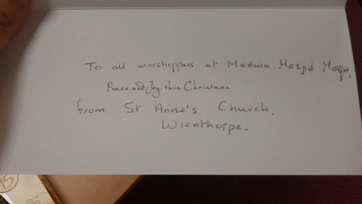 KirkleesST's tweet photo. A Christmas gift from a church to a mosque in Batley #cohesionkindness #SpreadLoveNotHate #everydayintegration @moreincommonB_S @soni_irf https://t.co/IV6tRugd1O