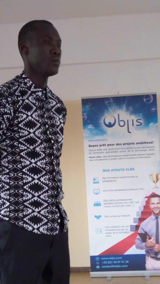 NabouBadji's tweet photo. Aujourd'hui 9h soutenance promo3 au centre Bop #objissenegal #10000codeurs #AfricanGeek https://t.co/EcRa06MzRE