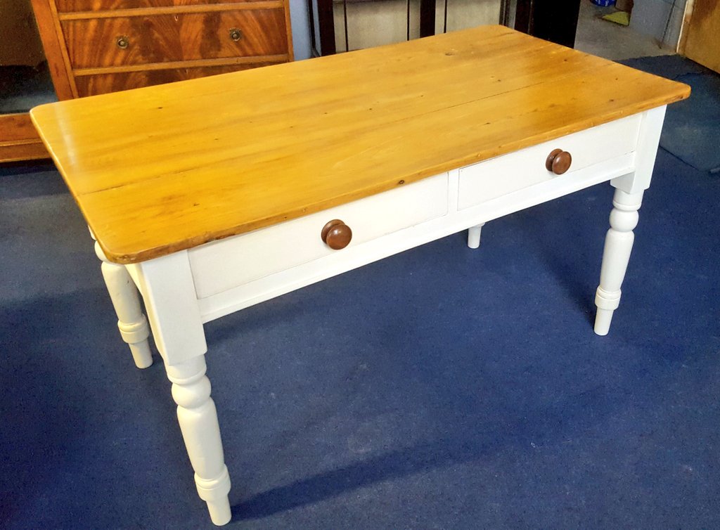 brownsresto's tweet photo. We also offer a furniture painting service, this Victorian farmhouse table has been painted in Annie Sloan original and a lacquer has been applied to protect the top.
#antiques #restoration https://t.co/B9oXivcpyP