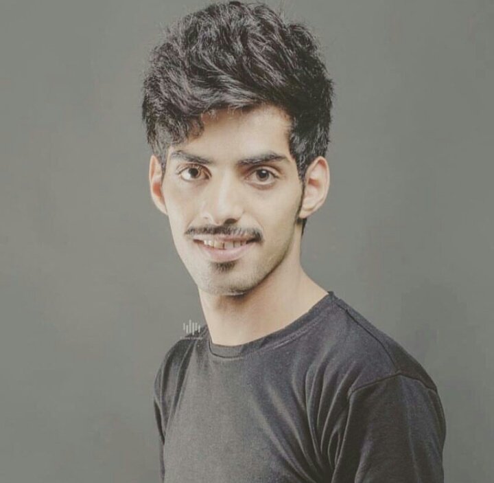 au90b's tweet photo. وش سر المطران مع العيون ماشاء الله😂💓 .
#شاهر_المطيري #حياتك2
#زد_رصيدك82 https://t.co/pUnWw8IKON