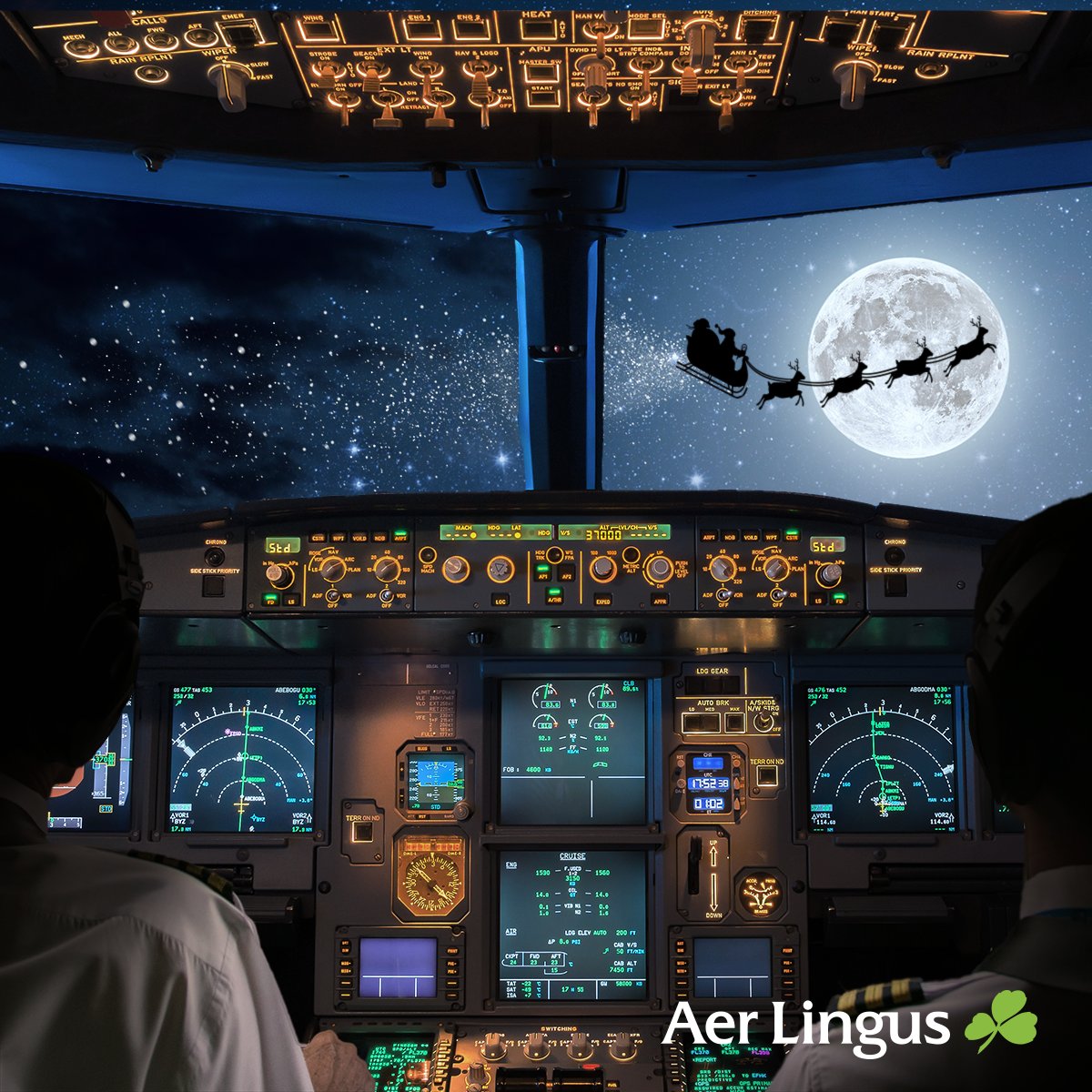 AerLingus's tweet photo. Not everyone needs wings to fly ✈️🎅 #christmas https://t.co/z9yfnlOL39