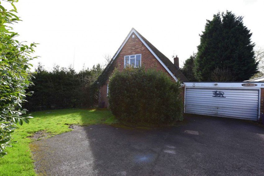 sansomeangeorge's tweet photo. #Tadley - SSTC - Sales speak louder than words!
For your FREE market appraisal click here: https://t.co/5EFmNXuanE
#itssold #propertyhants #hampshire https://t.co/10CSEoMdwR