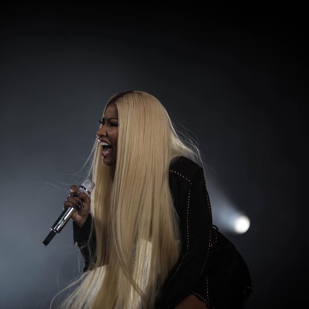 MinajSociety's tweet photo. Nicki Minaj performing at Lil Uzi Vert’s concert in Philly last night. https://t.co/gBwaYZvdOA