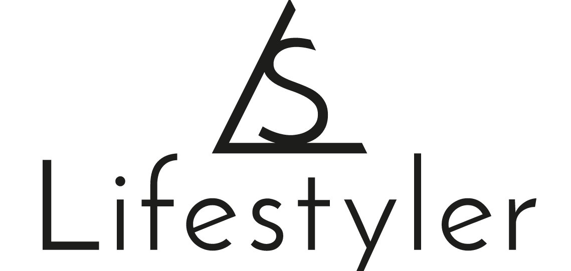 makeituppro's tweet photo. Two more sleeps until Christmas!! Here at Lifestyler we are SO excited. There are 100's of lifestyle professionals waiting to be discovered at https://t.co/cwiyIHA137 use the discount code XMAS and get £10 off your first booking ✨ https://t.co/8fc4AGyaPW