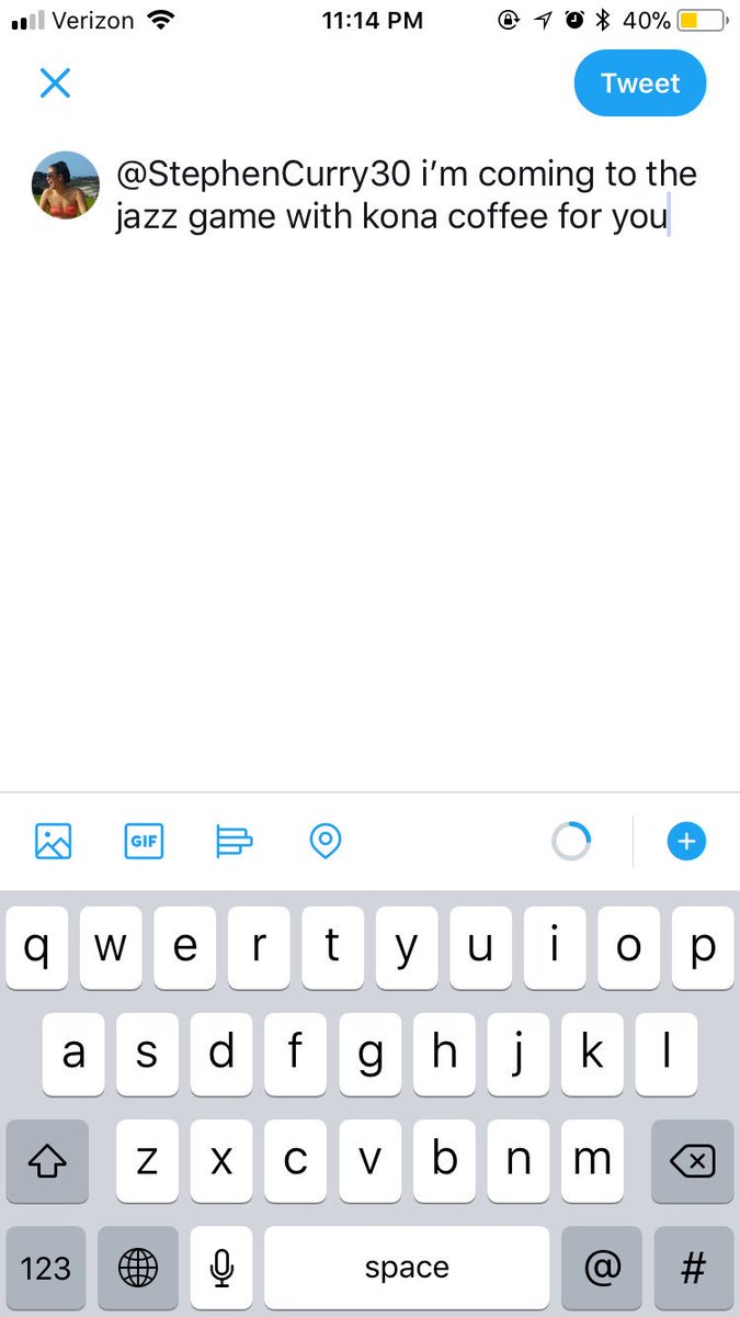_komoestas's tweet photo. when your boyfriend asks to borrow your phone and he secretly tries to tweet at @StephenCurry30 and bribe him so they can meet and be friends 😂 https://t.co/kVbdkg4uu4