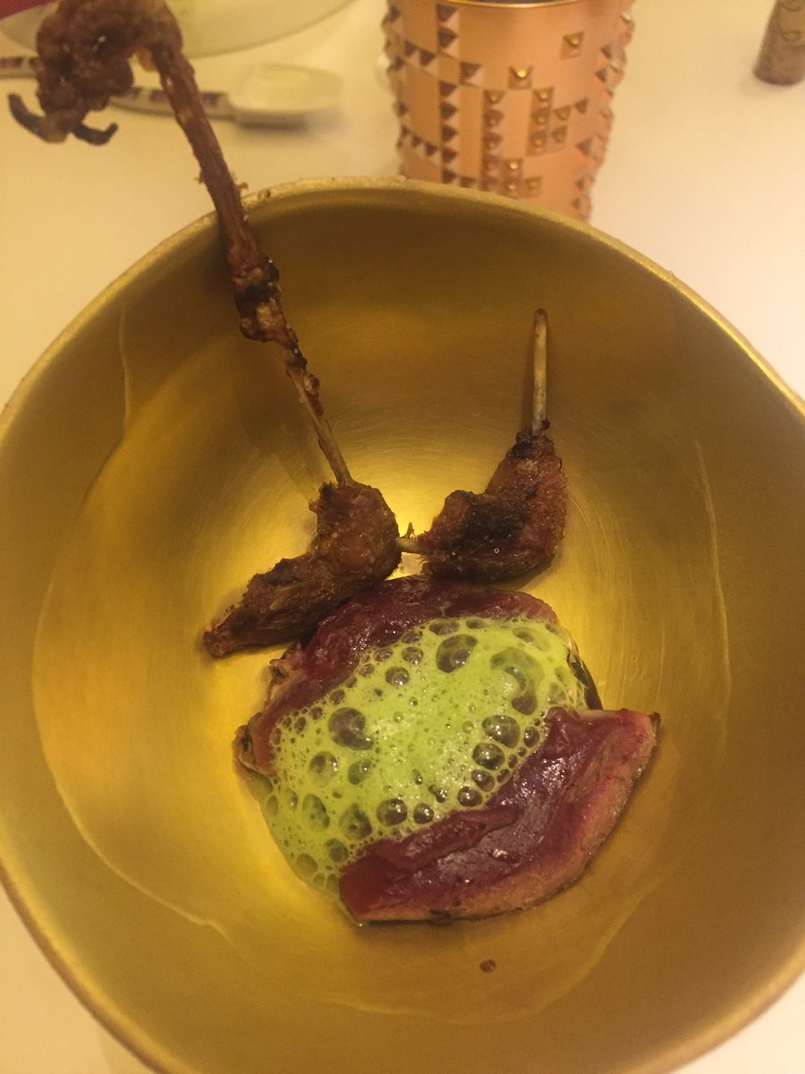 Gracias, gracias y más gracias <a href="/Dabizdiverxo/">Dabizdiverxo</a> por hacernos disfrutar tanto; por el buen rato; y el trato y amabilidad de todo el equipo. Que suerte tiene Madrid teniendo #diverXo