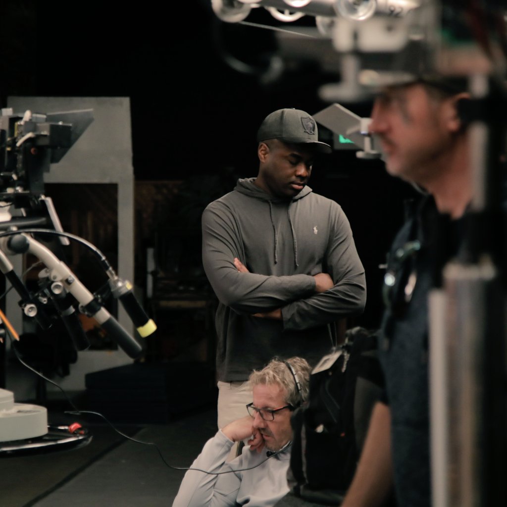 CharlesAllen79's tweet photo. @rtcomedy : Damn Charles you sleep standin up?
Me: Nah I'm checkin for holes in my eyelids.
๐
#teamnosleep ๐ด๐ด #Filmmaking #SetLife ๐ฌ๐ฅ๐ป
#BentOuttaShape #Jumpfunny #losangeles #photography https://t.co/ZD5lbPr577