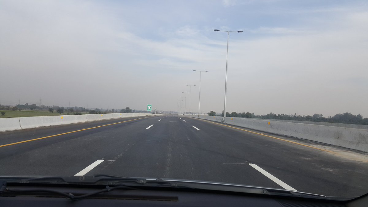 WatchingRainbow's tweet photo. Brilliant work! 👍
#RingRoad #SouthernLoop
Now 15 minutes from #DHA TO #Motorway
@CMShehbaz https://t.co/17fwUmr2Ep