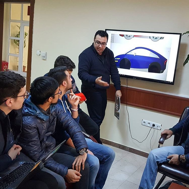 Tasarımda son düzeltmeleri Akademik Danışmanımız <a href="/gokhan_ergen/">Gökhan ERGEN</a> 'in yardımlarıyla tamamladık. #sauemt #sinerji