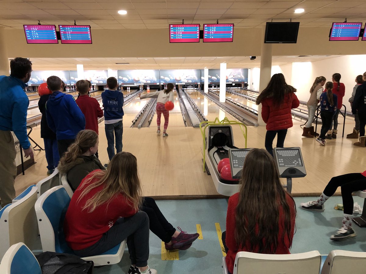 guildfordcitysc's tweet image. County enjoying there Xmas bowling! #stronggame #greenarmy 💪🏻