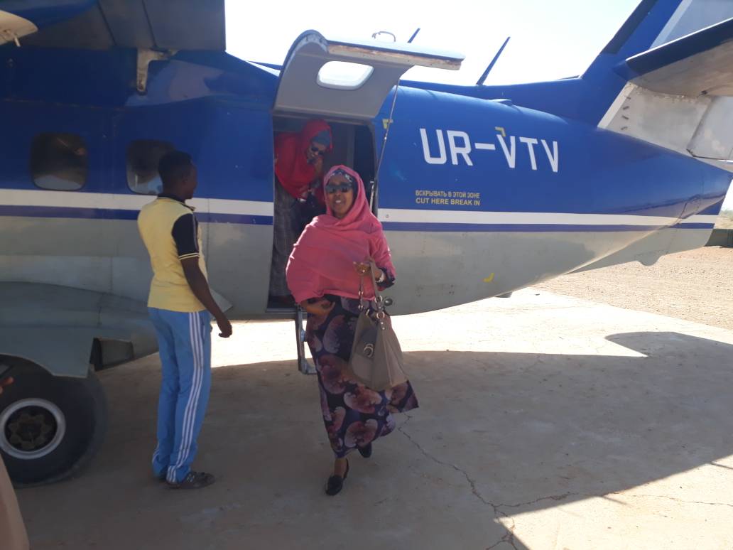 Southwest_right's tweet photo. News: Wasiirka wasaaradda caafimaadka ee xukuumadda fedraalka Soomaaliya  Dr Fawziya abikar Nur ayaa deeq dawa ah gaarsiisay  magalada Beledweyne oo uu ka dilaacay shuban biyood. @AbikarDr https://t.co/HgqSwowDRy