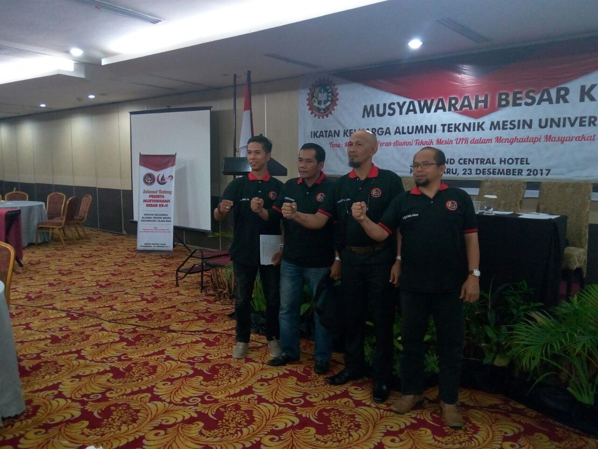 Selamat untuk ketua IKA-TM UIR yg terpilih semoga amanah dan dpt menyatukan serta memajukan prodi kita T. Mesin 👍👏 #solidarityforever