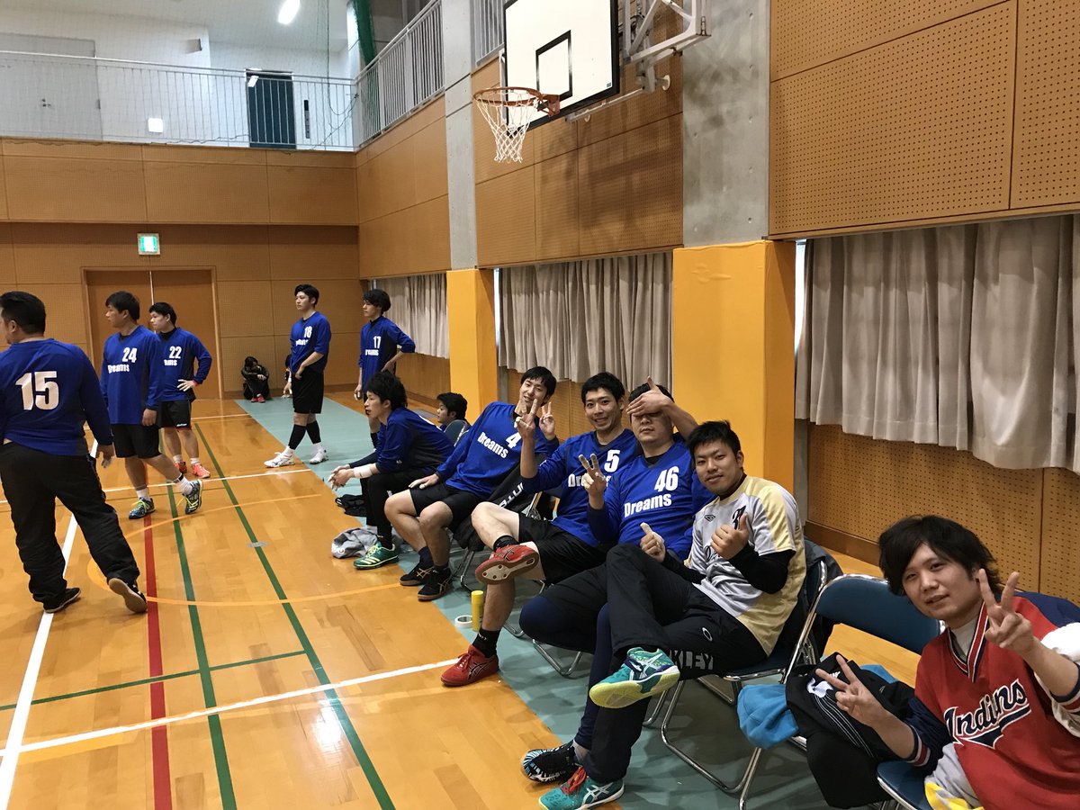 福岡ドリームス 今日は那珂川北中学校で ジラーフスカップに出場しました 男女とも善戦したと思います 足を負傷した選手もいましたが 早く完治することを祈ってます