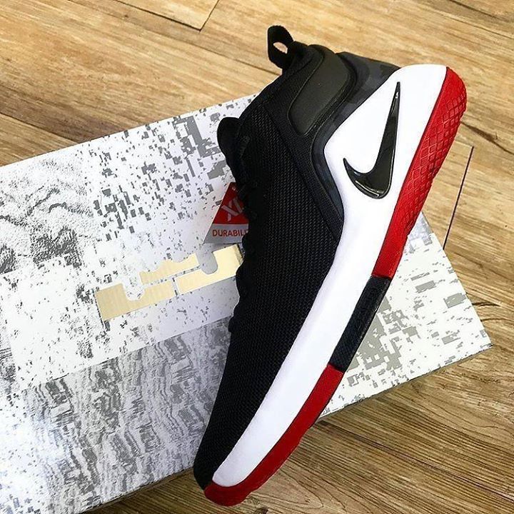 puño toma una foto Esquivo Oncle Phil BASKET on Twitter: "regram @id4shoes “Bred” on Lebron Witness 2  now! . Nike Lebron Witness 2 “Bred” . #nike #lebronjames #lebronwitnessii  #lebronwitness2 #bred #blacknred #id4shoes #sneaker https://t.co/xsqEHjmLaR  https://t.co/5pAUaYvqtn ...