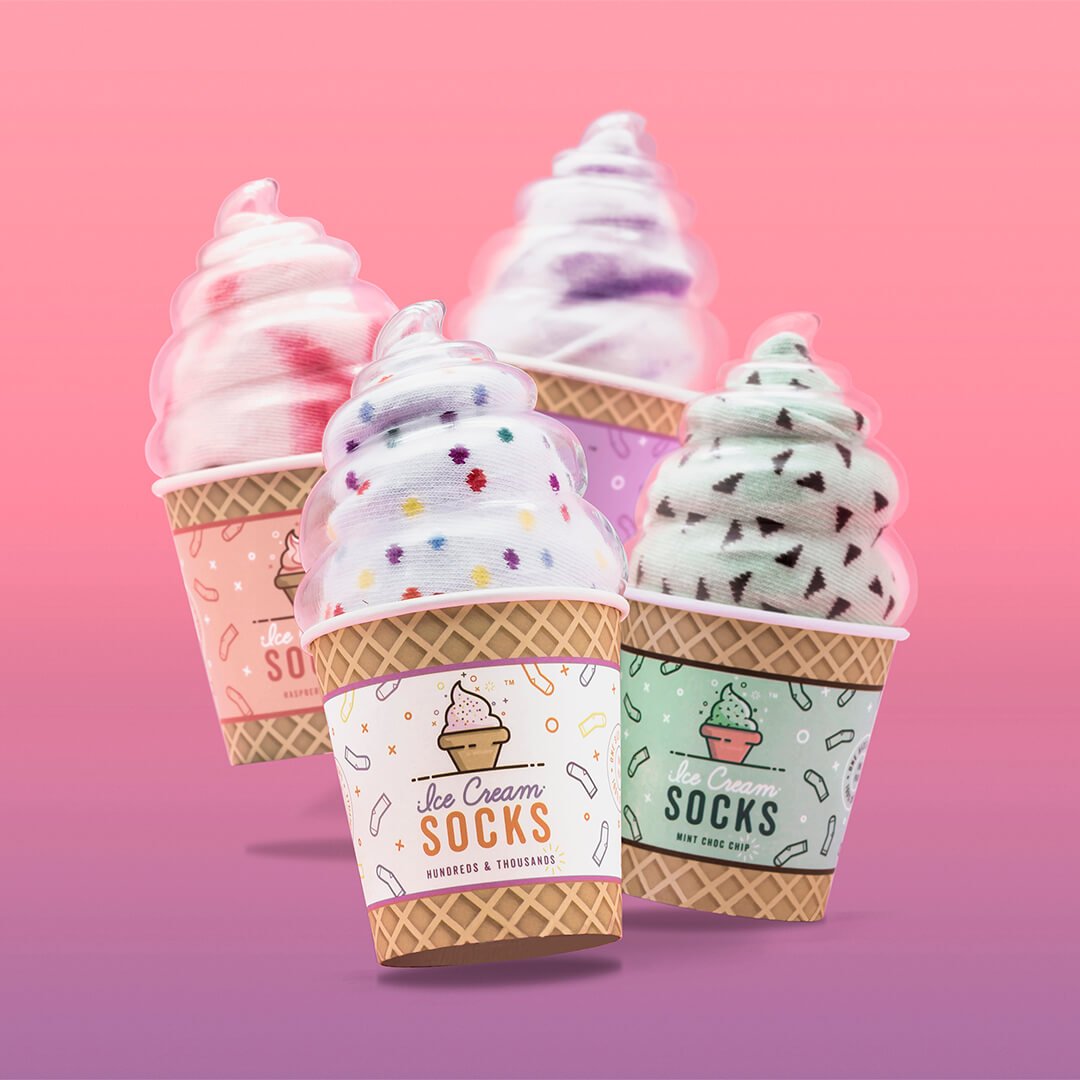 Предлагаме на вашето внимание - Ice Cream Socks от <a href="/LuckiesOfLondon/">Luckies of London</a> висококачествени памучни чорапи, опаковани като сладолед, налични са два вкуса - боровинка и малина. Търсете в книжарниците или поръчайте от тук goo.gl/98EwuG